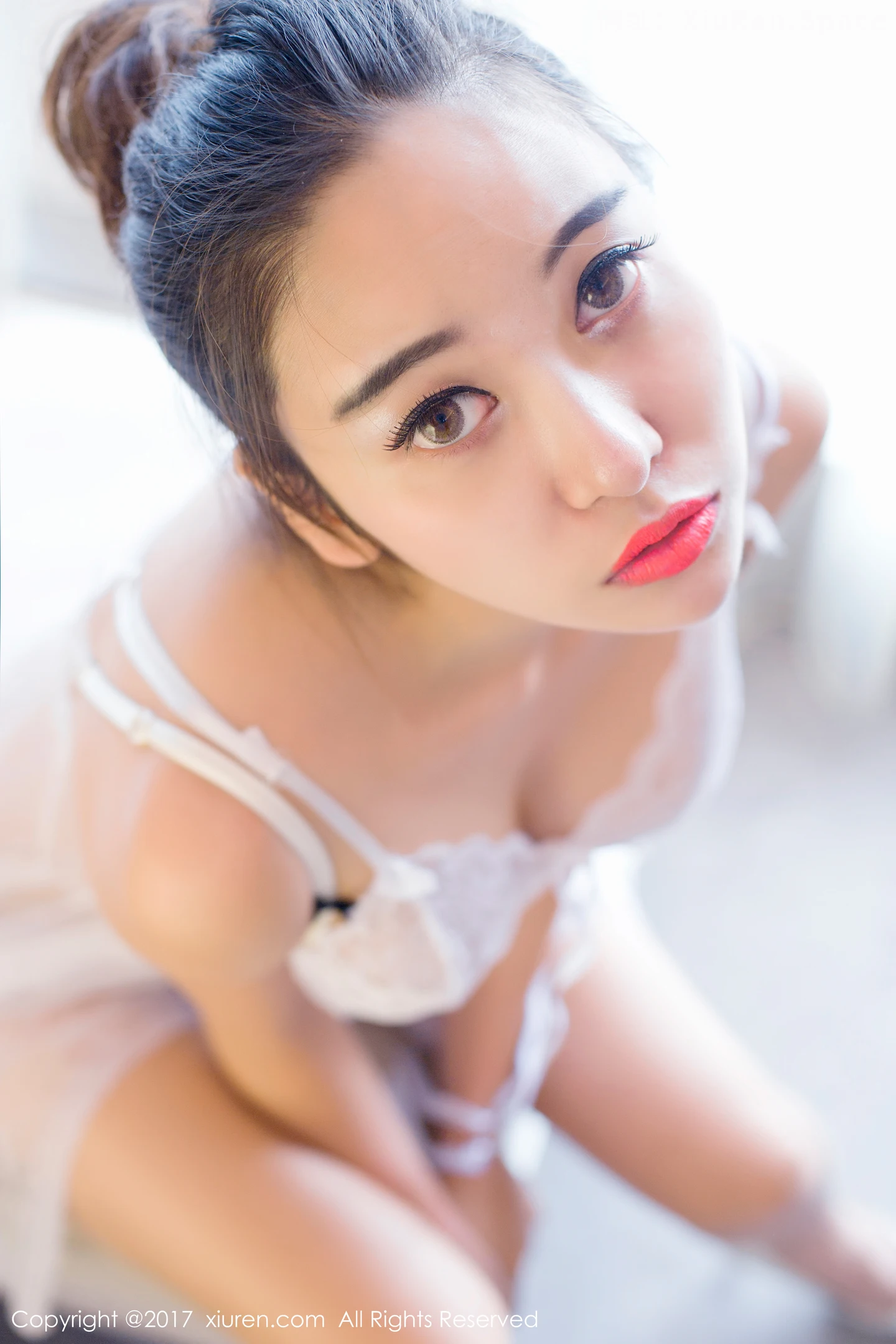 图片[2]-[XiuRen秀人网]VOL.849 嫩模李梓熙白色蕾丝睡衣+半截死库水爆乳喷血诱惑写真42P-秀人网官方网站